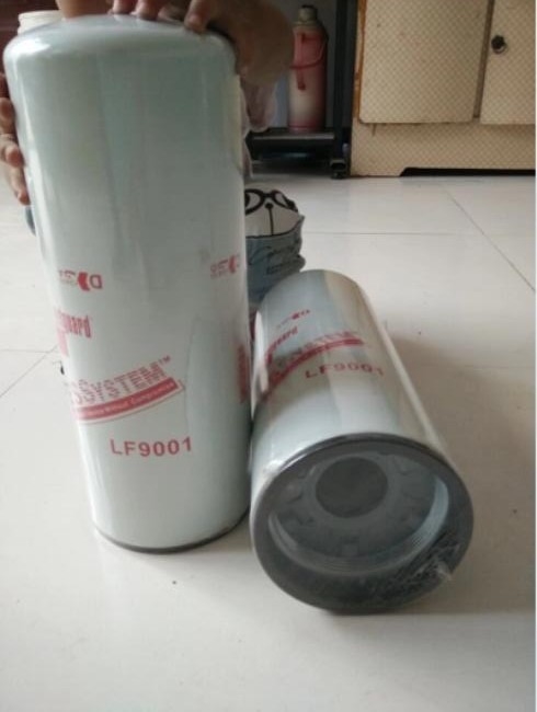 El filtro de aceite inoxidable de Lf9009 Guardaflotas ISO9001 para quita impurezas del aceite