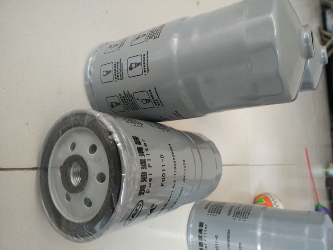 Elementos de filtro de combustible diesel de Sinotruk 1105020D354 F0011-D DK4A-1105020C